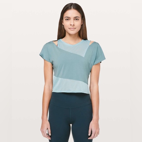 Lululemon No Inhibitions Tee size medium athletic gym workout activewear casual - Picture 1 of 7